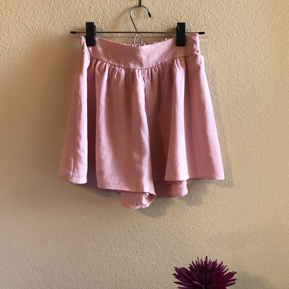 Peplum pink shorts